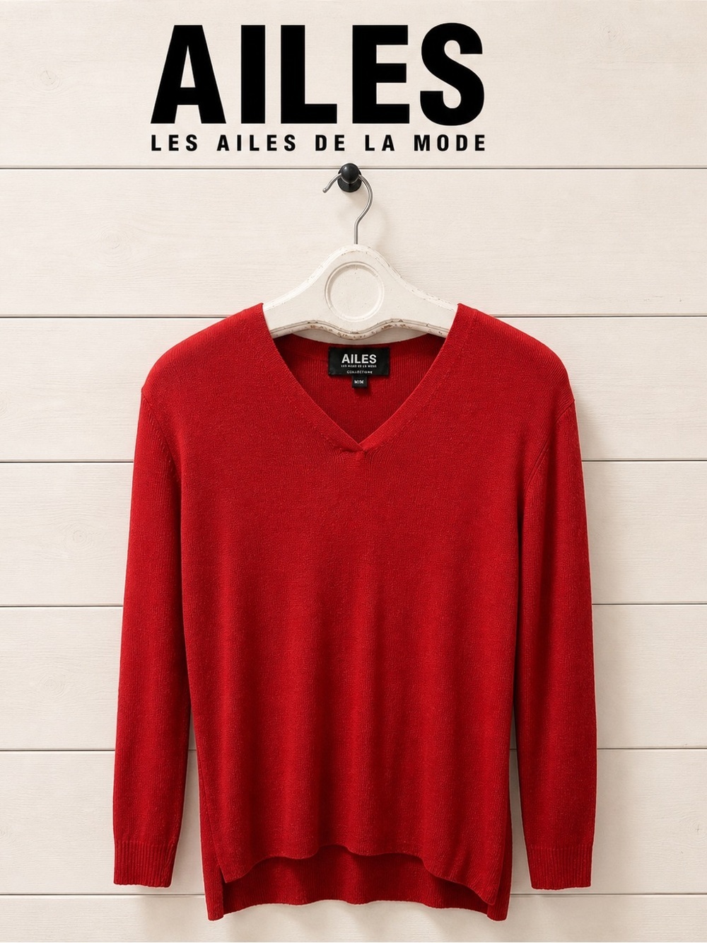 LES AILES DE LA MODE VINTAGE  Red V-Neck Sweater SIZE M